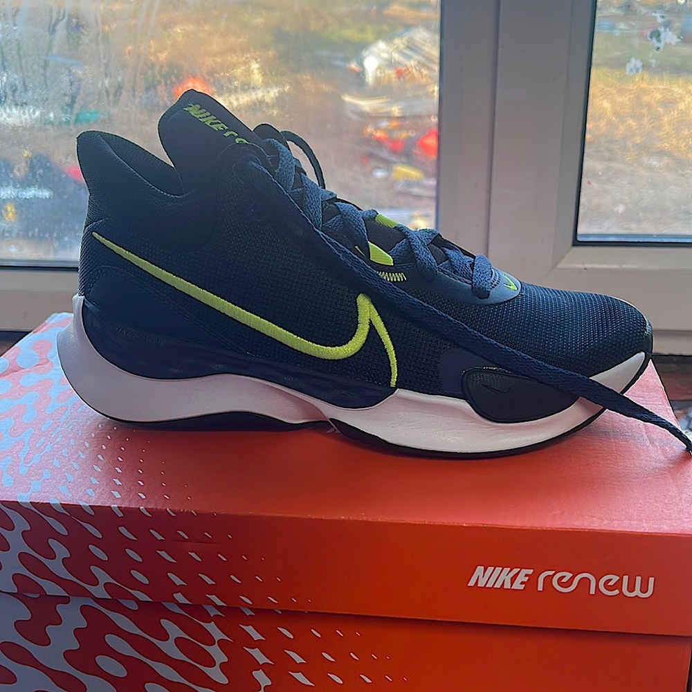 Brand New Women’s Nike Basketball Shoes